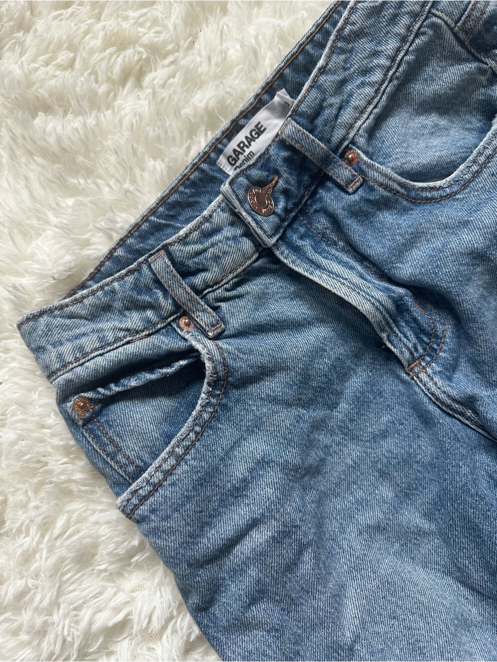 Garage Women's Light Blue mid-Rise slouchy Jeans